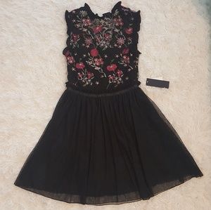 Embroidered dress cute size 1